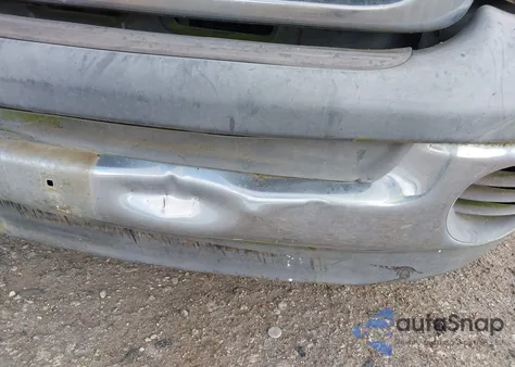 2002 Dodge Ram 1500 z USA, uszkodzony, nr VIN 1D7HA16K123132525